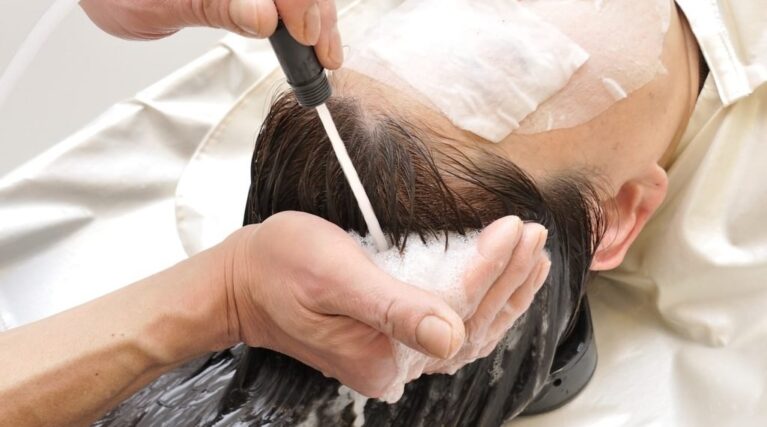 anti-dandruff-treatment-service